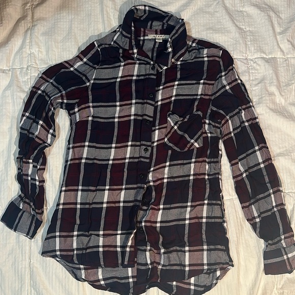 miami Tops - Flannel navy blue white and red button down size small perfect condition